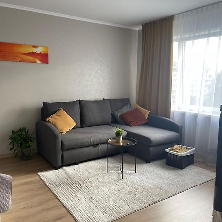 Cozy Apartment Close To Riga Airport Exterior photo