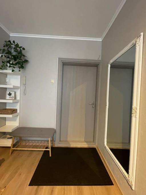 Cozy Apartment Close To Riga Airport Exterior photo