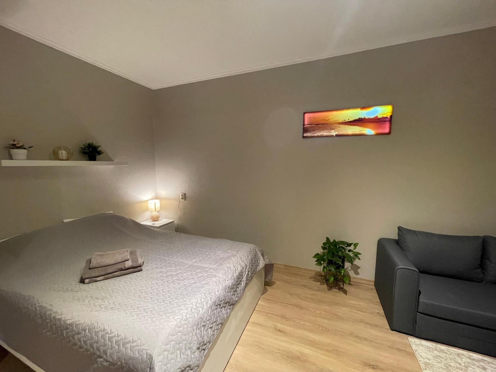 Cozy Apartment Close To Riga Airport Exterior photo