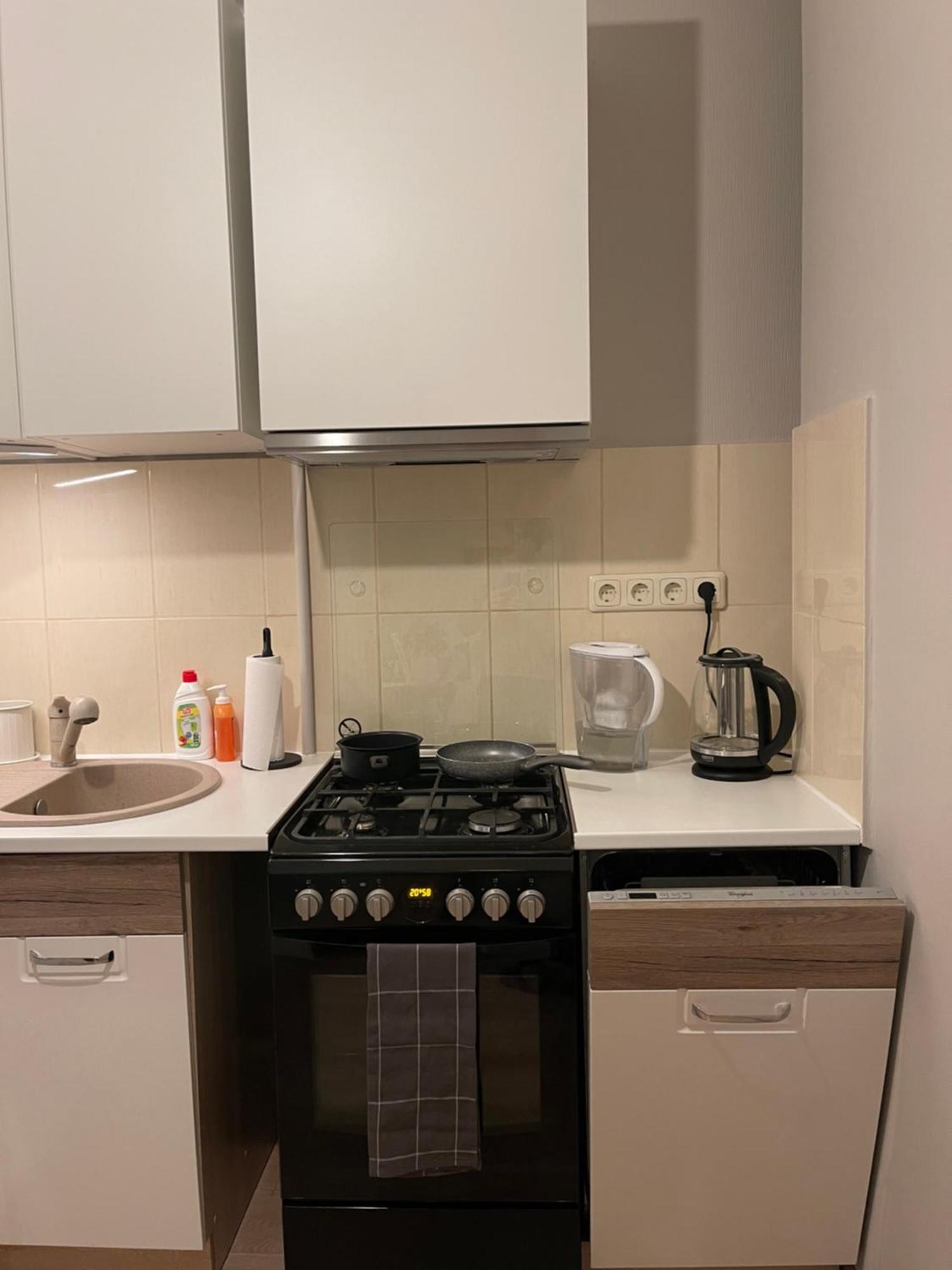 Cozy Apartment Close To Riga Airport Exterior photo